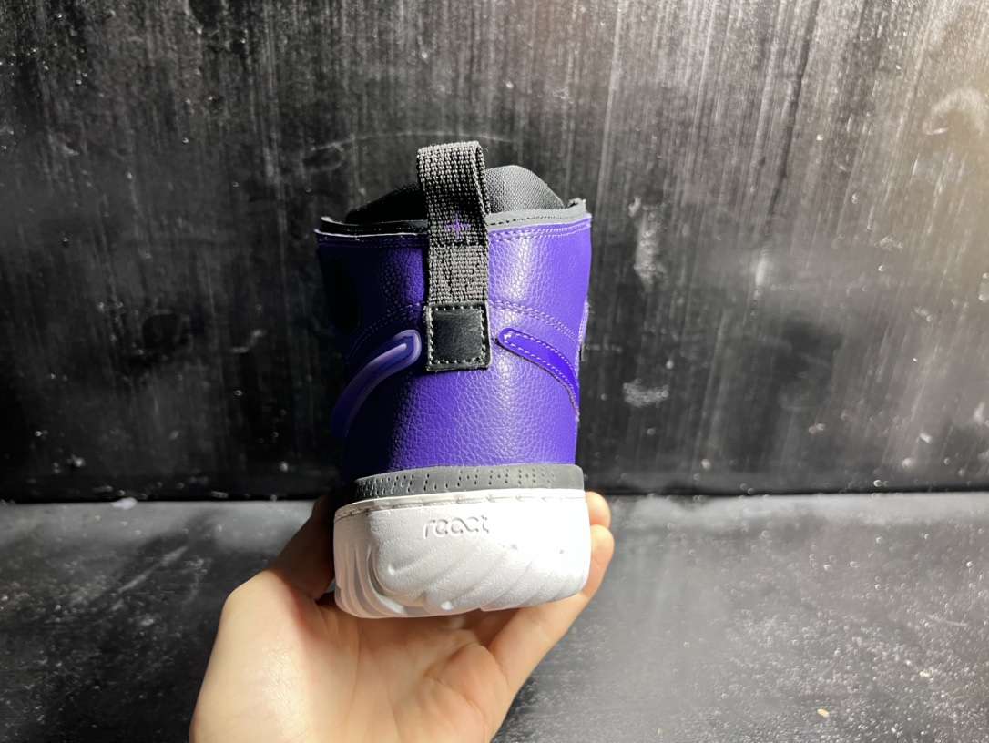 KICKWHO Air Jordan 1 High React - Image 9