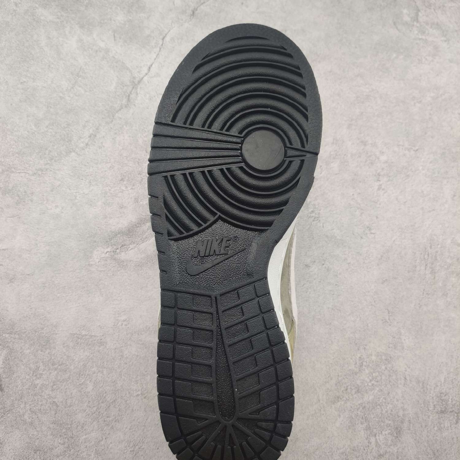 Kickswho Nike SB Dunk Low x WTAPS WT1233-033 - Image 9