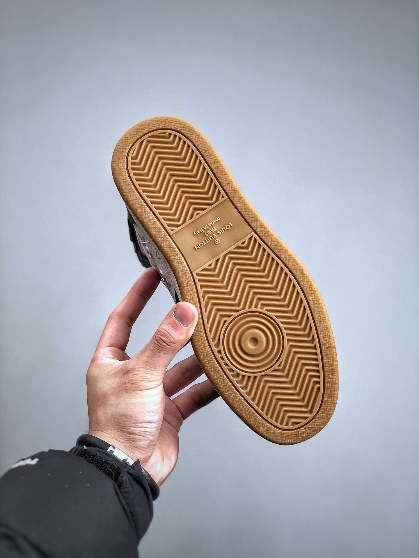 KICKWHO Louis Vuitton Rivoli Monogram Sneakers Black White - Image 3