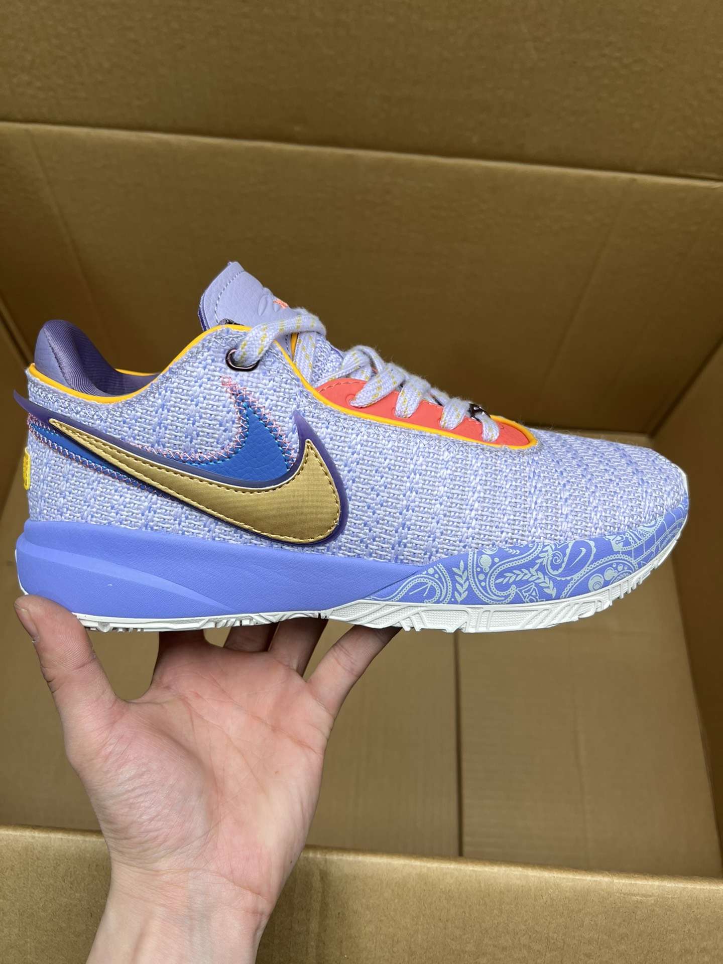 KICKWHO Nike Men's LeBron 20 Sneakers ‘Purple And Gold’ DJ5422 500