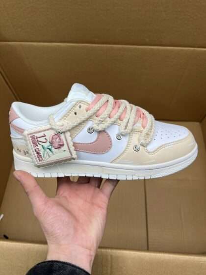 KICKWHO Nike SB Dunk Low " Rose Pink "