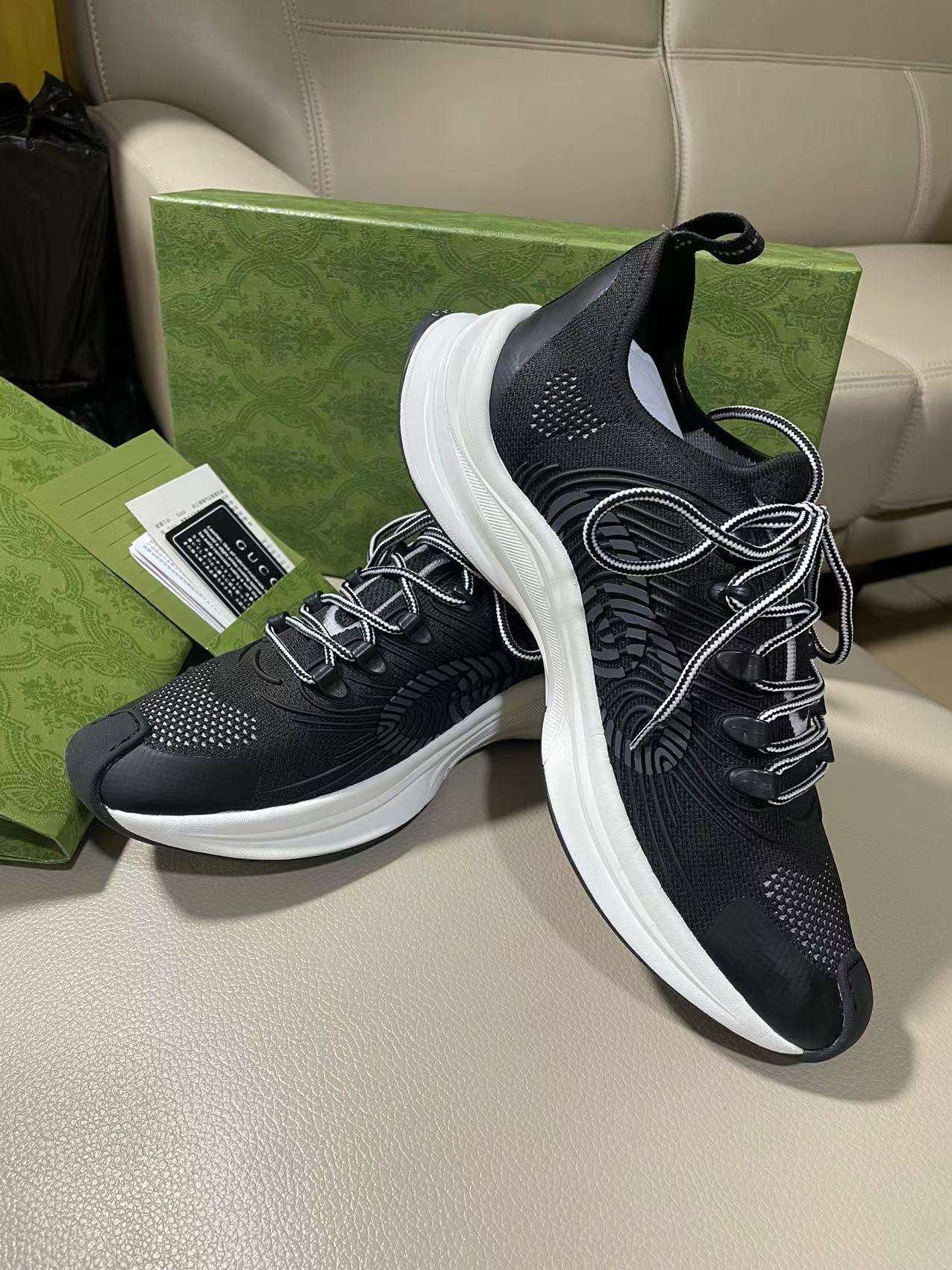 KICKWHO Gucci Sneakers GG Run Black White - Image 2