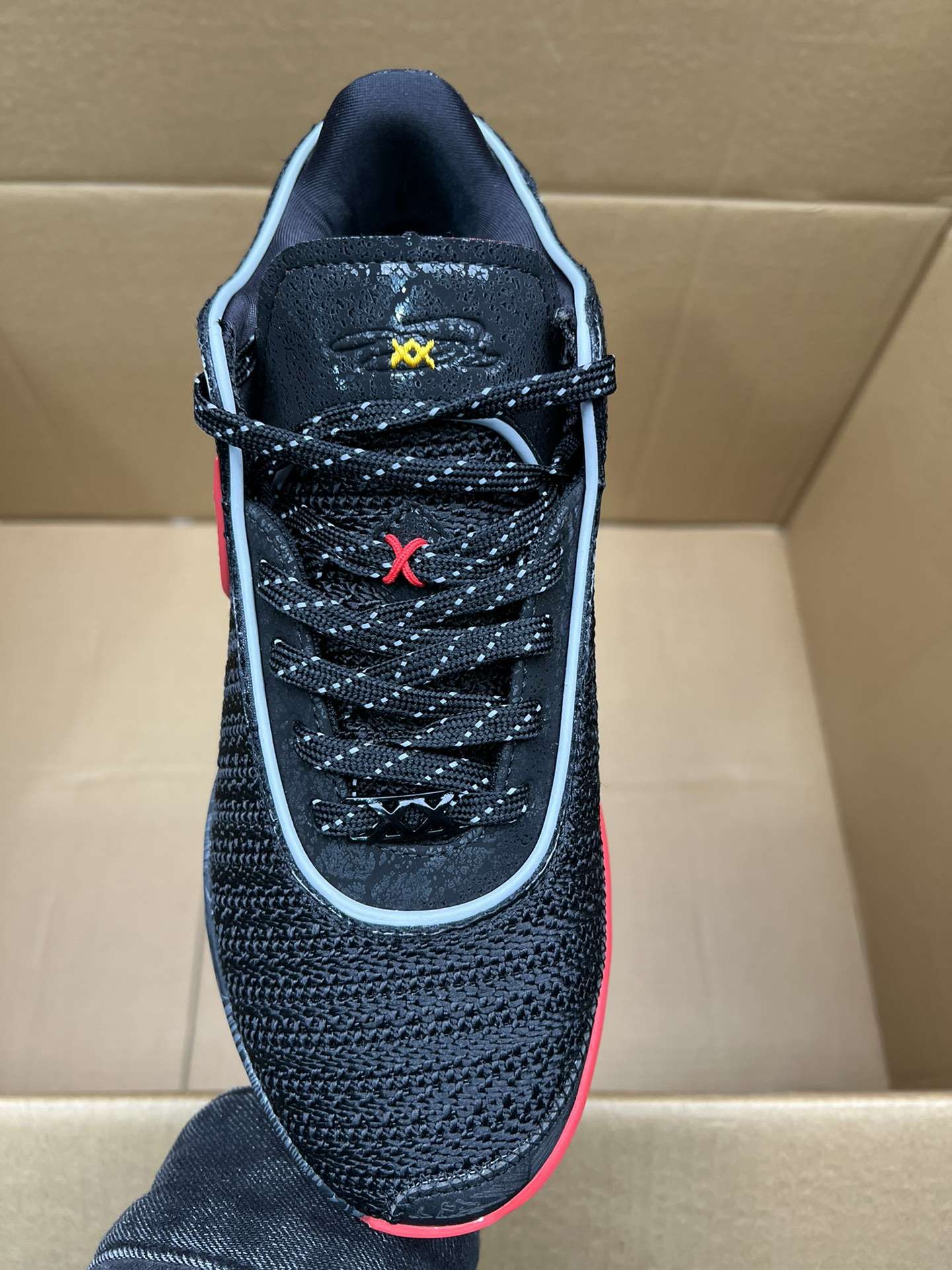 KICKWHO Nike Men's LeBron 20 EP Sneakers ‘The Debut’ DJ5422 500 - Image 3