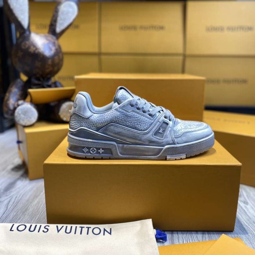KICKWHO Louis Vuitton Trainer Sneakers Grey