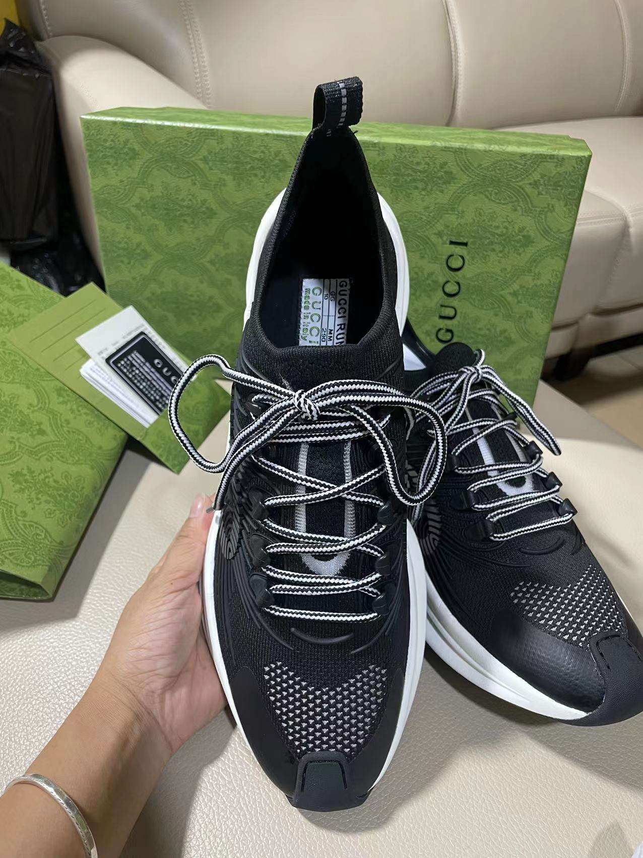 KICKWHO Gucci Sneakers GG Run Black White - Image 6