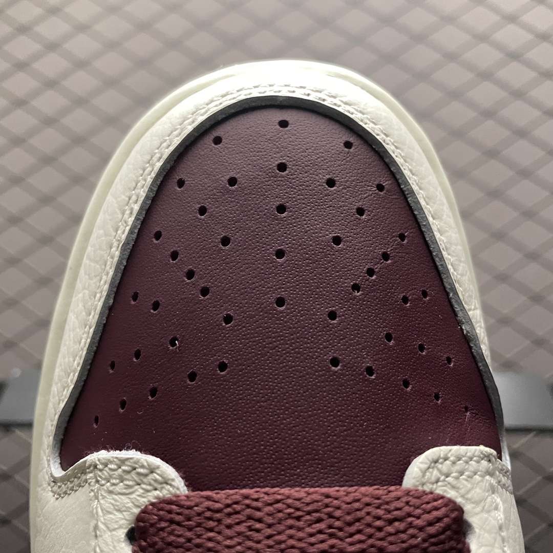 KICKWHO Nike SB Dunk Low " Night Maroon and Medium Soft Pink - Image 7