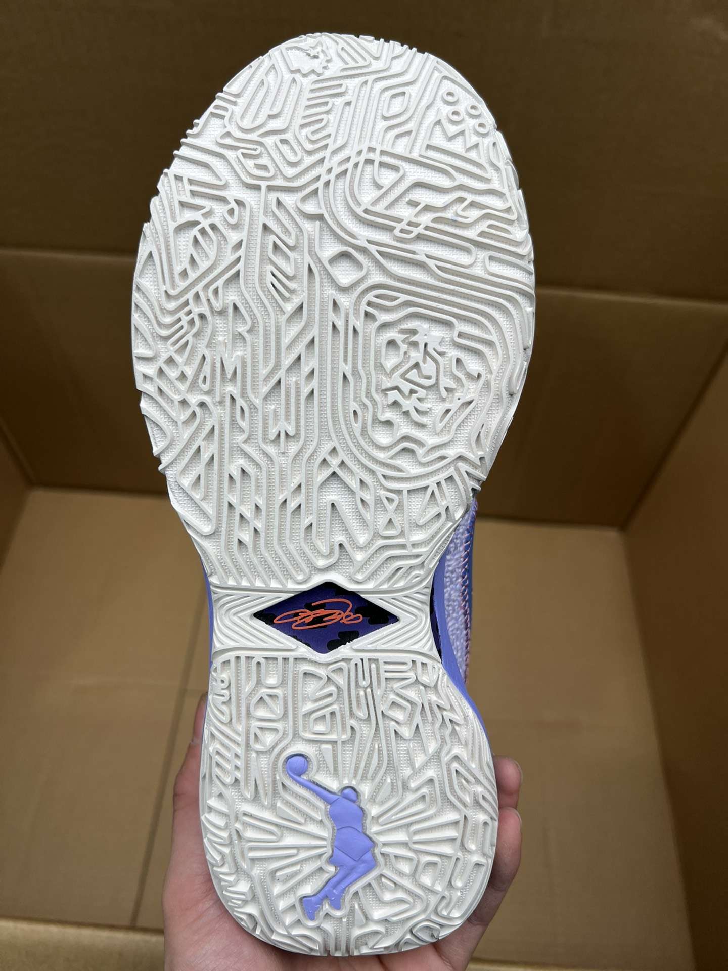 KICKWHO Nike Men's LeBron 20 Sneakers ‘Purple And Gold’ DJ5422 500 - Image 8