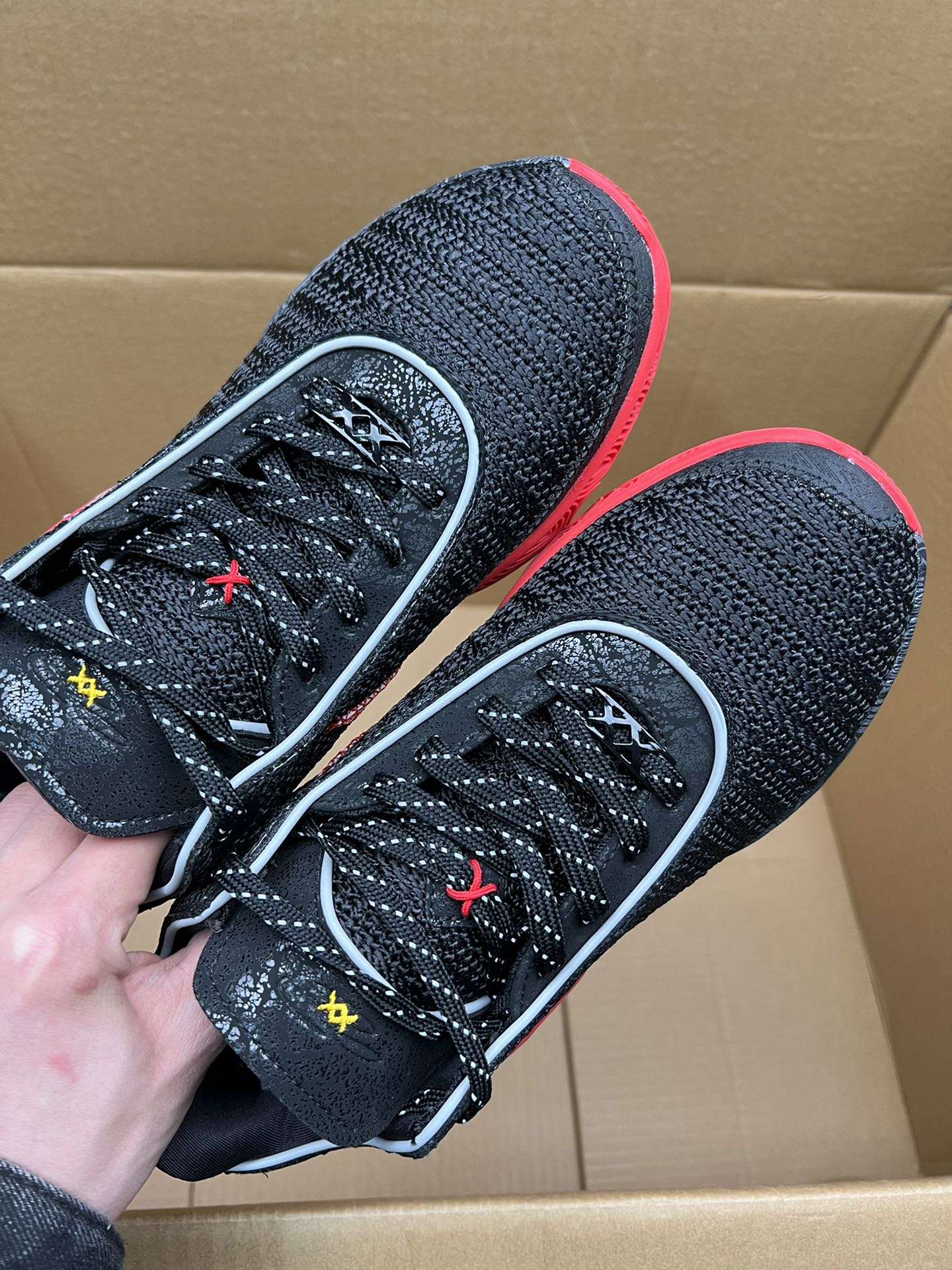 KICKWHO Nike Men's LeBron 20 EP Sneakers ‘The Debut’ DJ5422 500 - Image 9