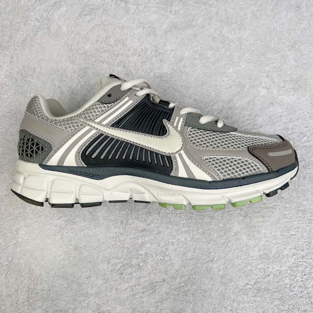 KICKWHO Nike Air Zoom Vomero 5 Sneakers FB8825-001