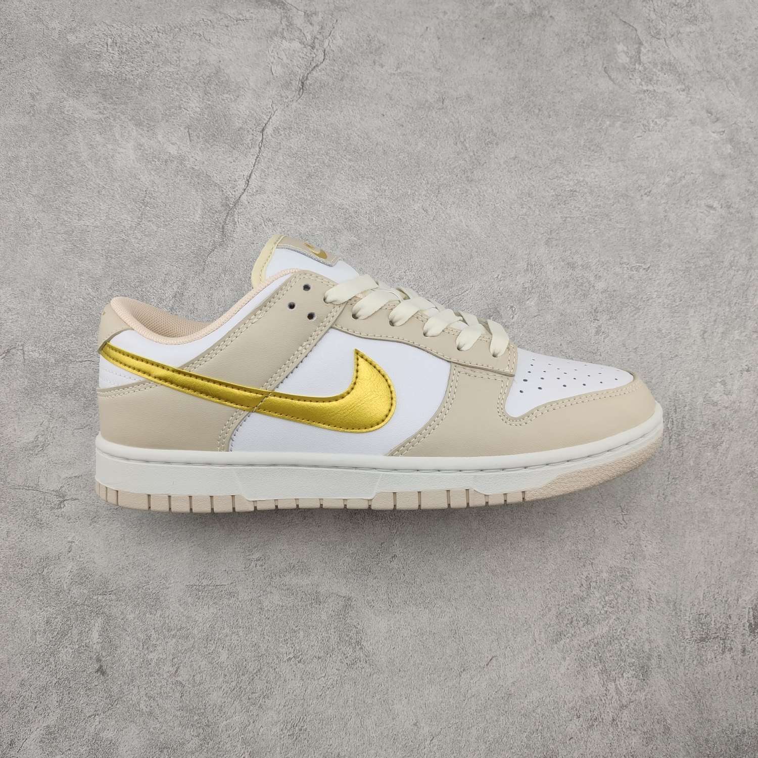 Kickswho Nike SB Dunk Low"Medium Olive"