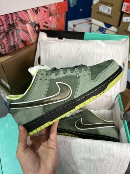 Kickswho Nike SB Dunk Low "Green Lobster" BV1310 337