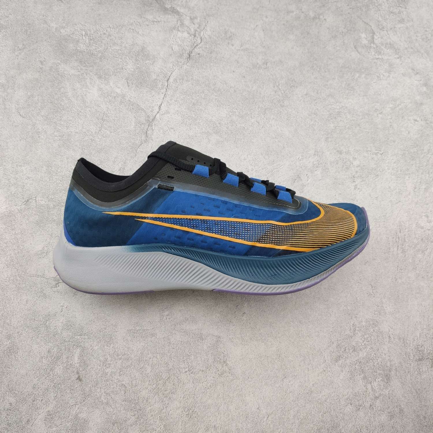 KICKWHO Nike Zoom Fly 3 Running shoes
