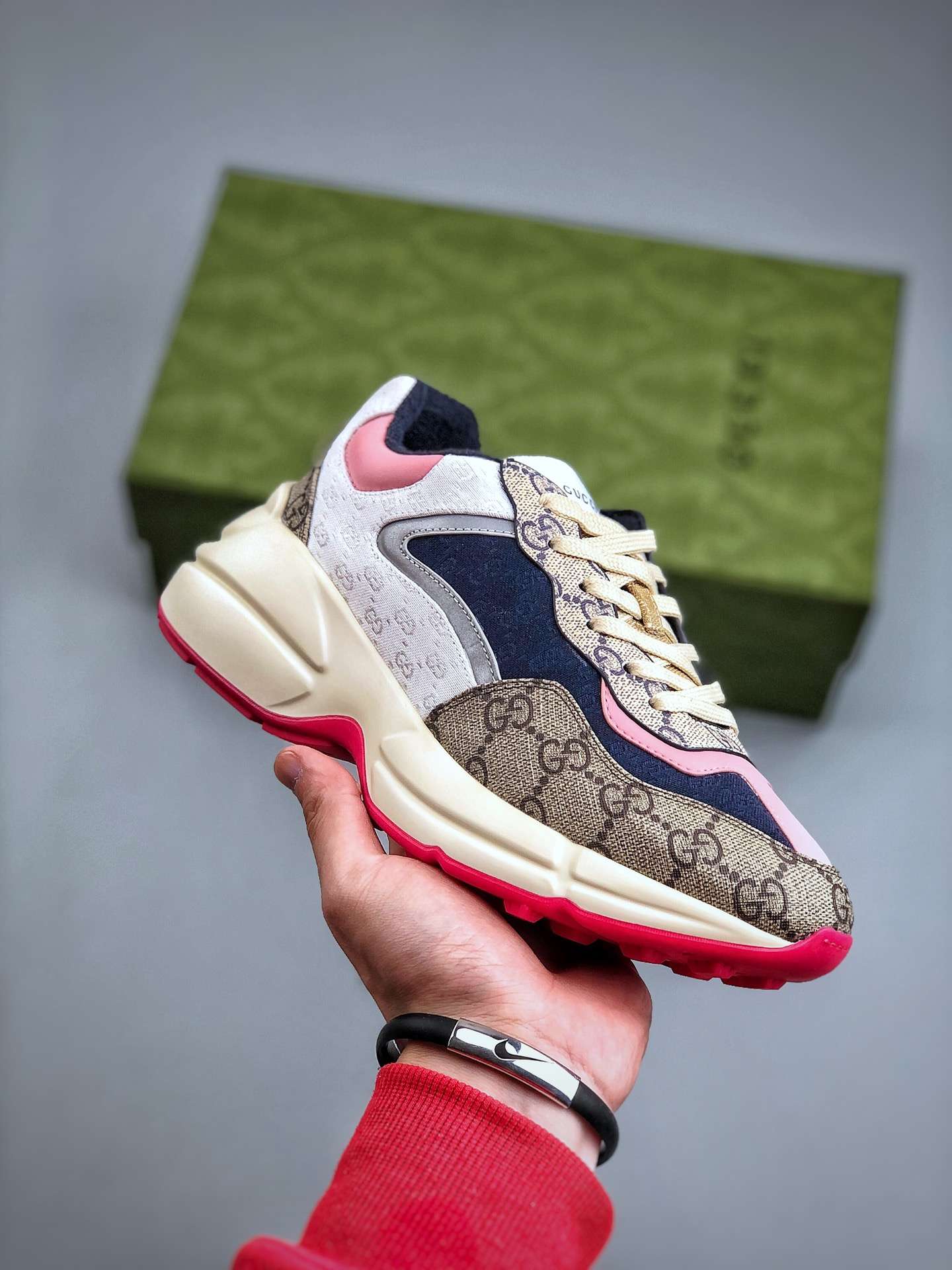 KICKWHO Gucci Leather Sneaker For Women and Men