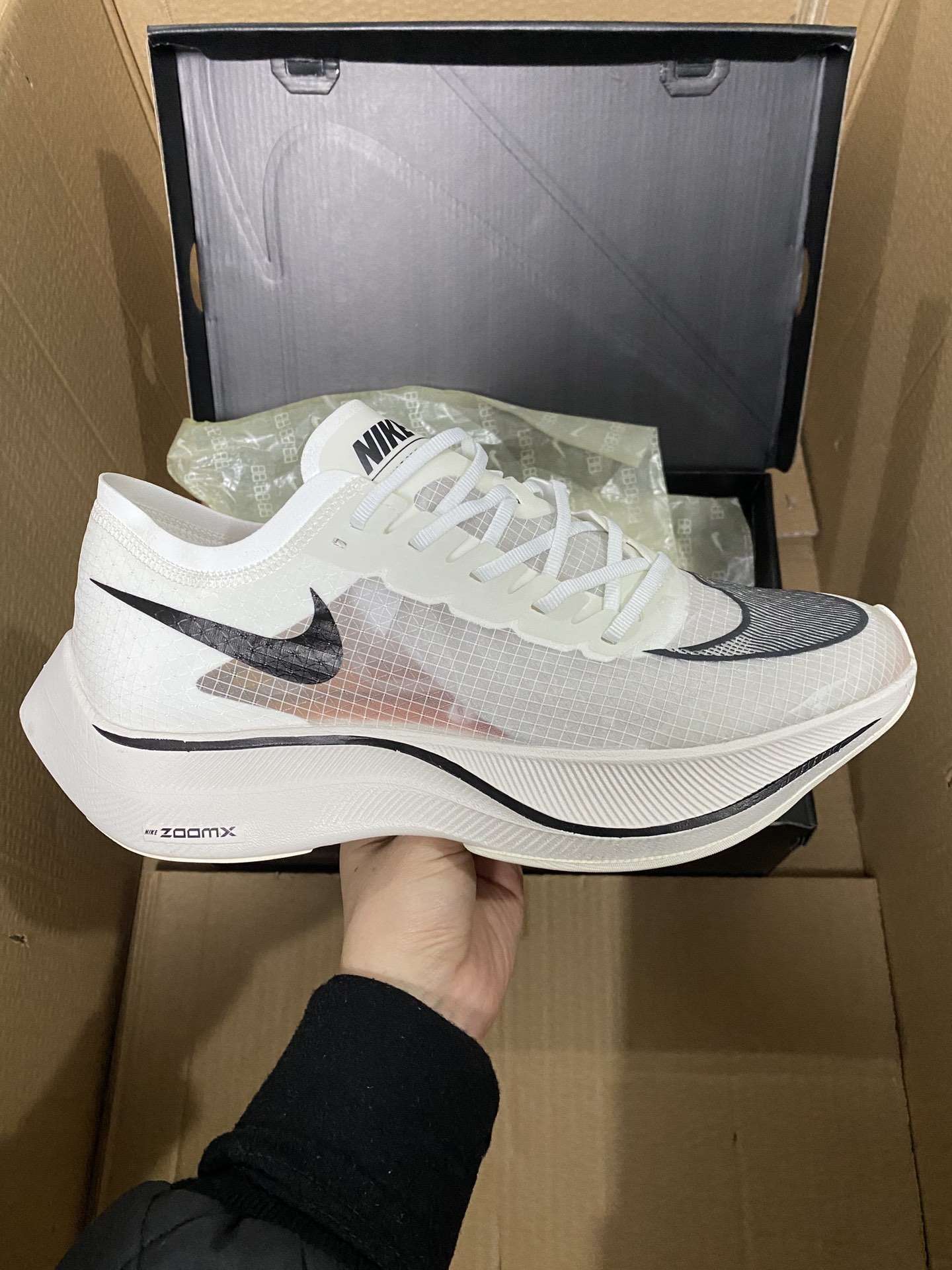 KICKWHO Nike ZoomX Vaporfly Next% 2 White