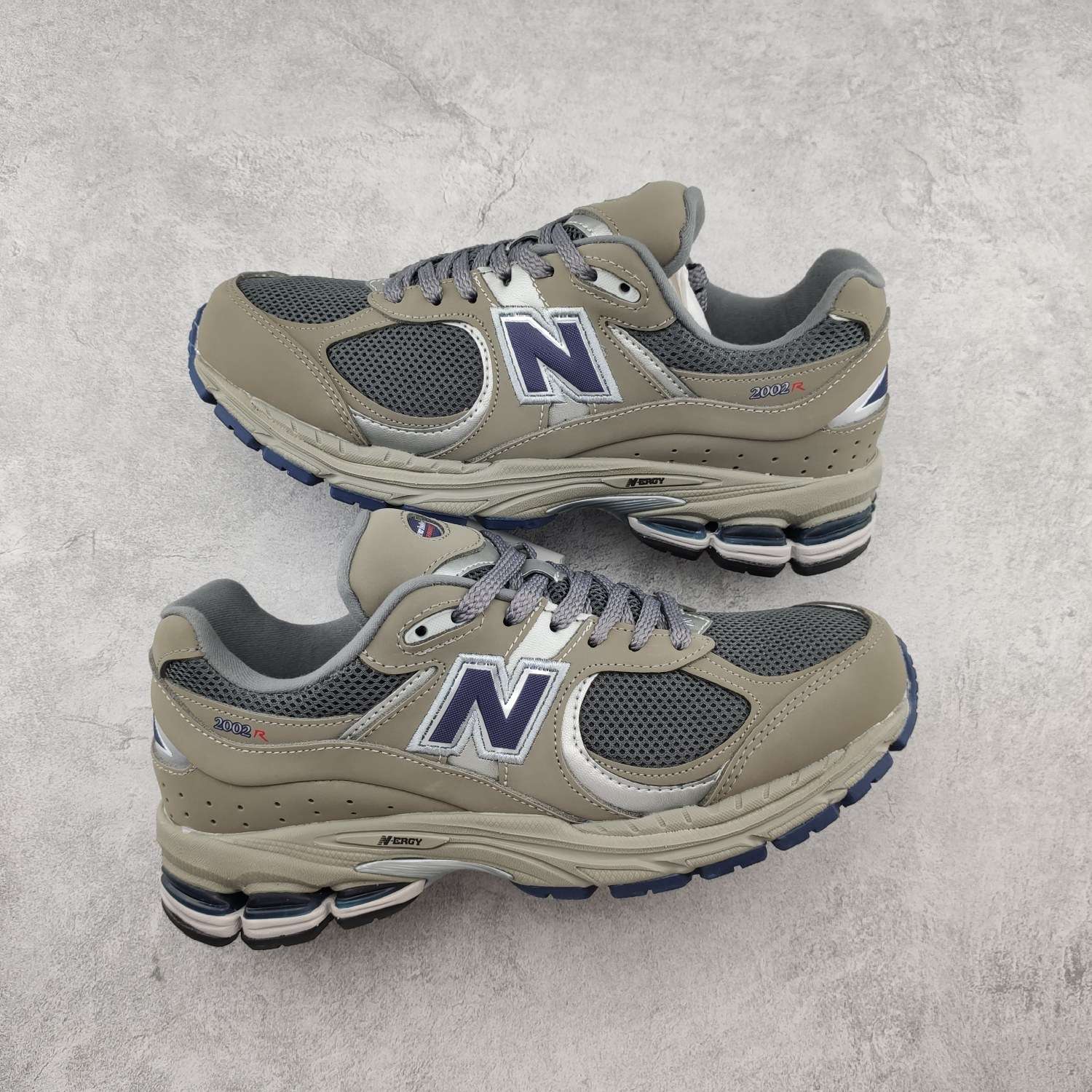 KICKWHO New Balance 2002R ML2002RALight Grey - Image 2