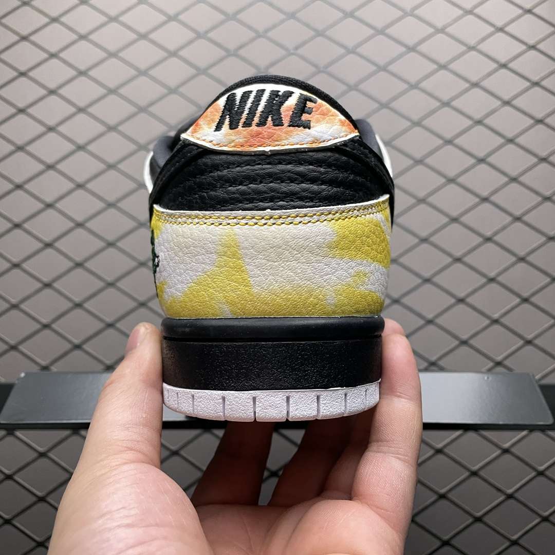 KICKWHO Nike SB Dunk Low Pro QS "Roswell Raygun" - Image 2