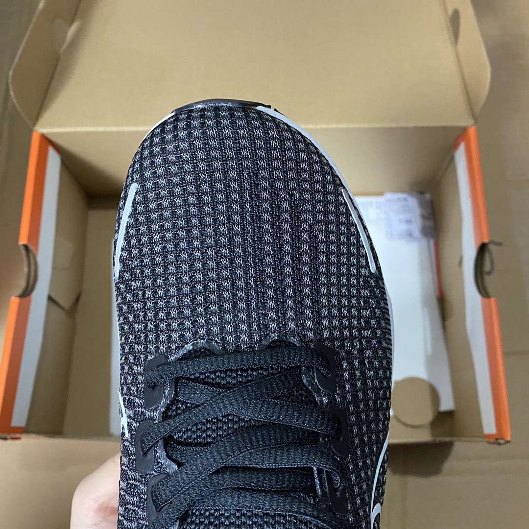 KICKWHO Nike ZoomX Invincible Run Flyknit 2 Sneakers DC9993 300 Black - Image 3