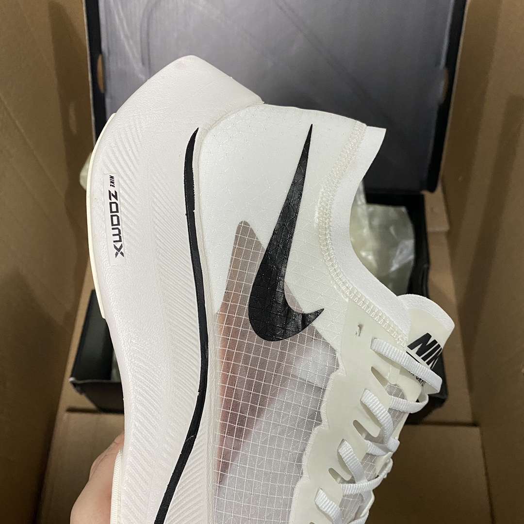 KICKWHO Nike ZoomX Vaporfly Next% 2 White - Image 3