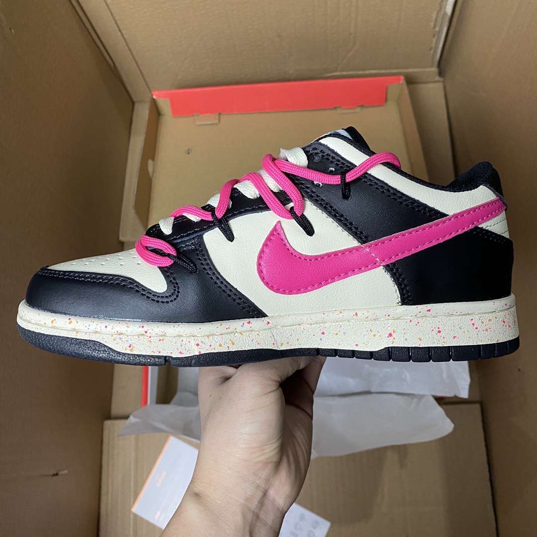 Kickswho Nike SB Zoom Dunk Low 'Multi-Swoosh - Image 4