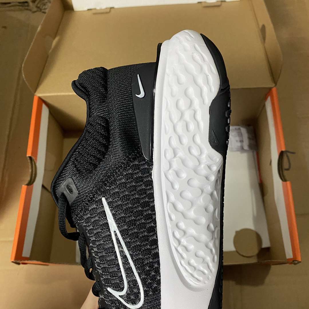KICKWHO Nike ZoomX Invincible Run Flyknit 2 Sneakers DC9993 300 Black - Image 4