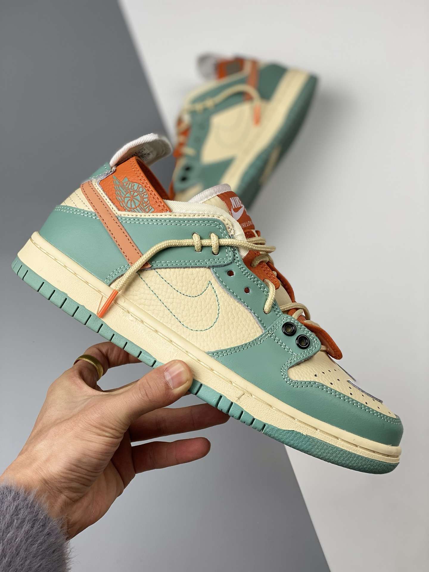 Kickswho Nike SB Dunk Low Blue Orange White BQ6817-039 - Image 4