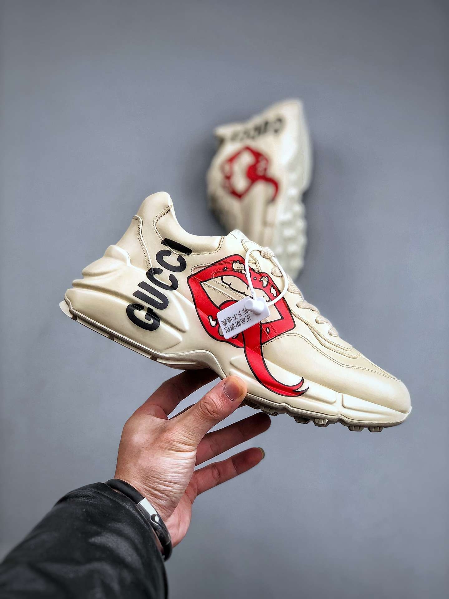 KICKWHO Gucci Leather Sneaker For Women and Men - Image 4