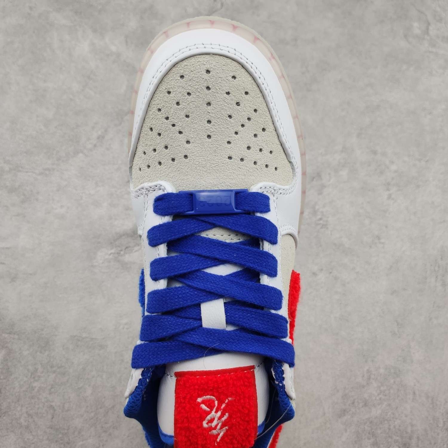 KICKWHO Nike SB Dunk Low Retro PRM Year of the Rabbit 2023 White - Image 4