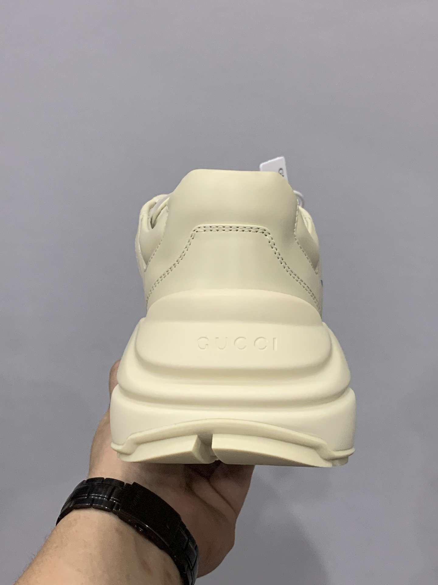 KICKWHO Gucci Rhython Vintage Trainer Sneakers - Image 5