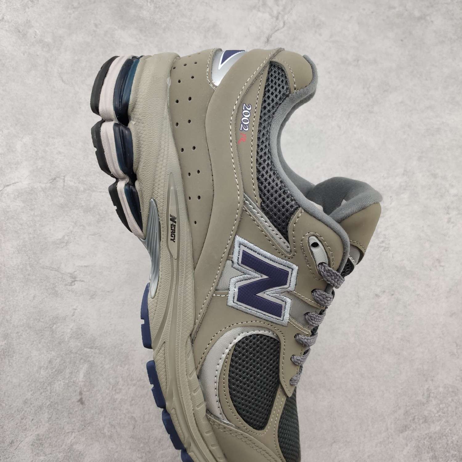 KICKWHO New Balance 2002R ML2002RALight Grey - Image 5