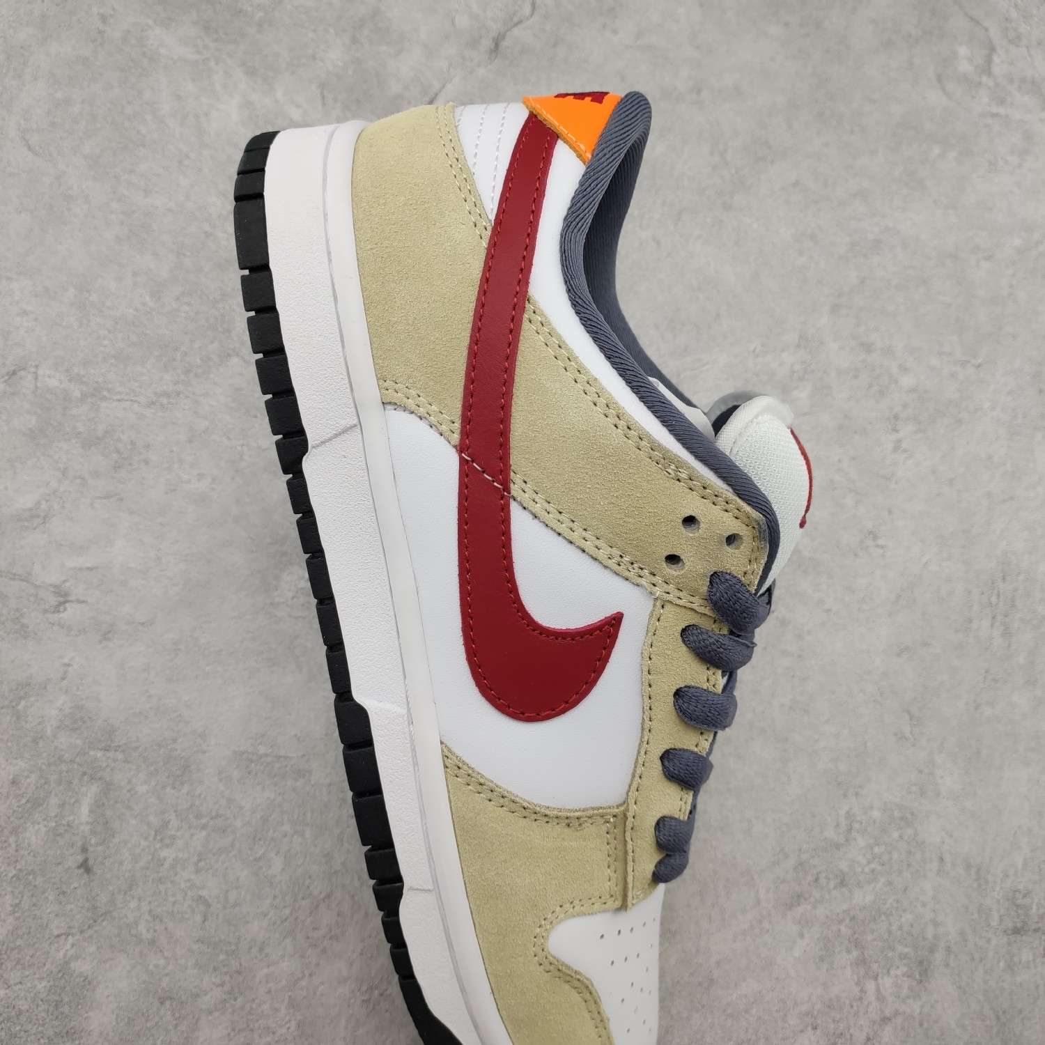 Kickswho Nike SB Dunk Low “Rooted in peace” 304292 161 - Image 5