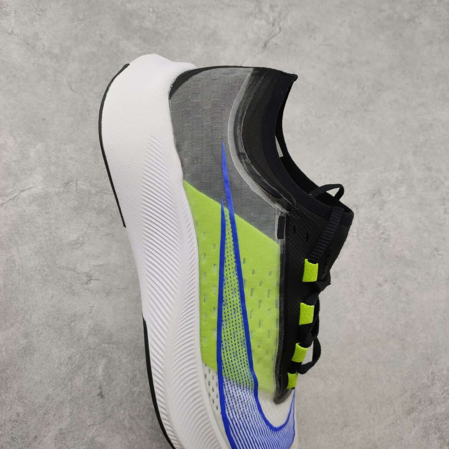 KICKWHO Nike Zoom Fly 3 White Racer Blue Cyber Black - Image 5