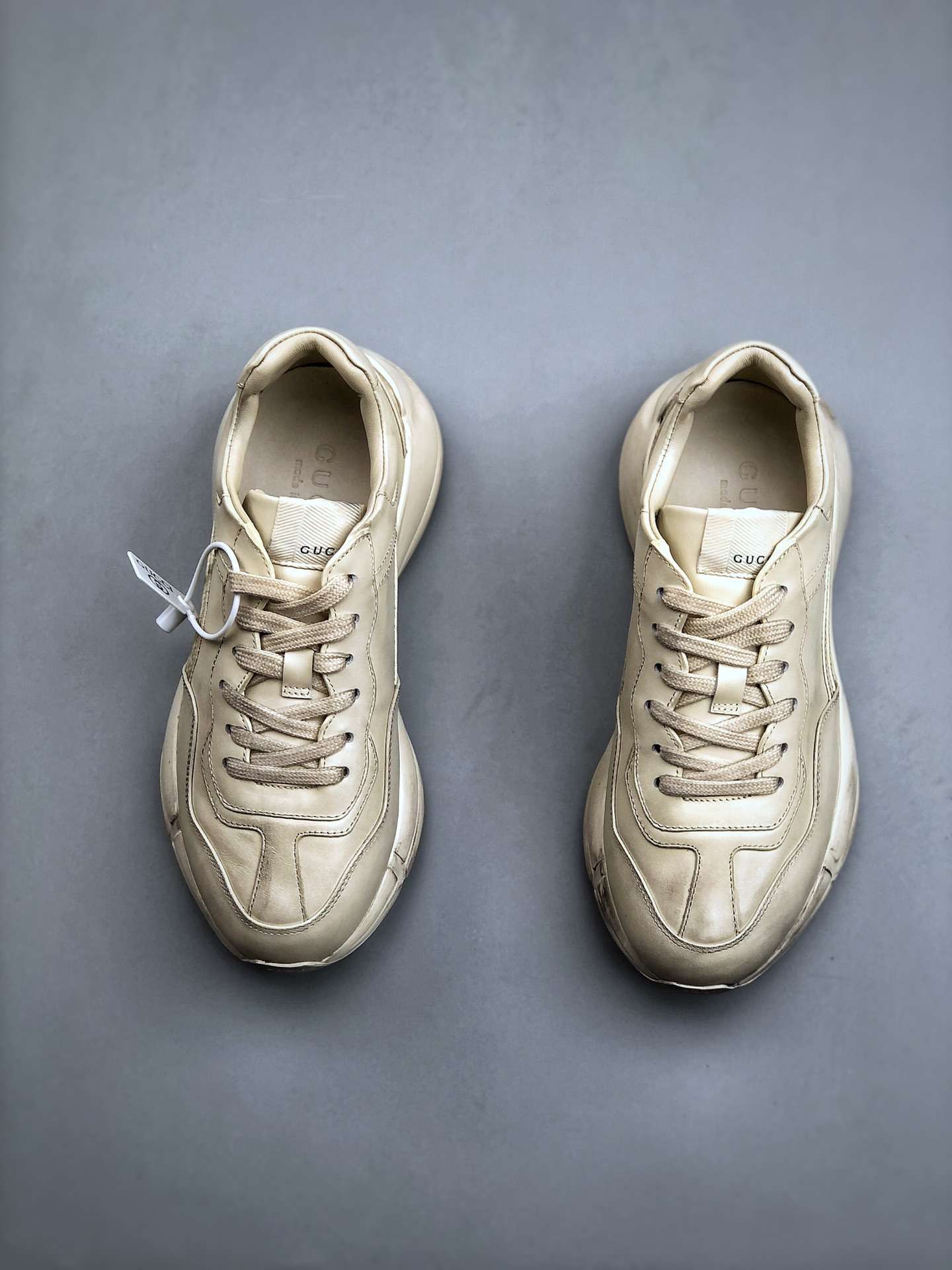 KICKWHO Gucci Leather Sneaker For Women and Men - Image 5