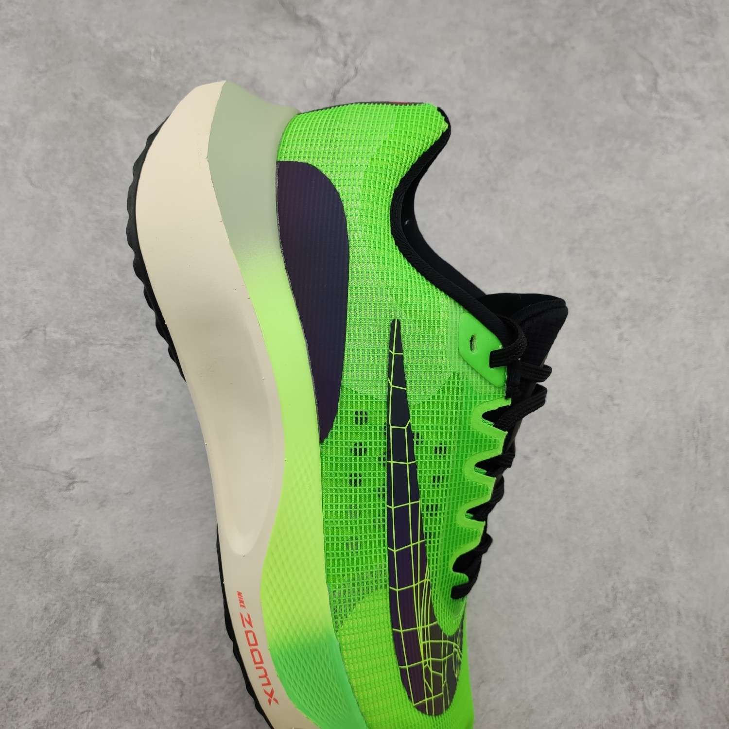 KICKWHO Nike Zoom Fly 5 Running shoes Green - Image 5