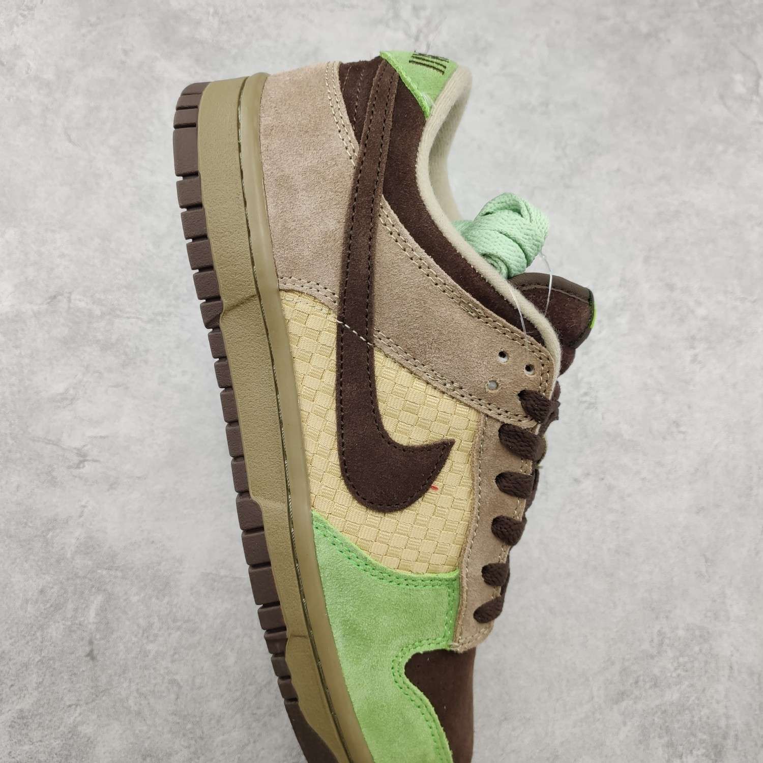 Kickswho Nike Dunk Low SB KicksHawaii Aloha - Image 5