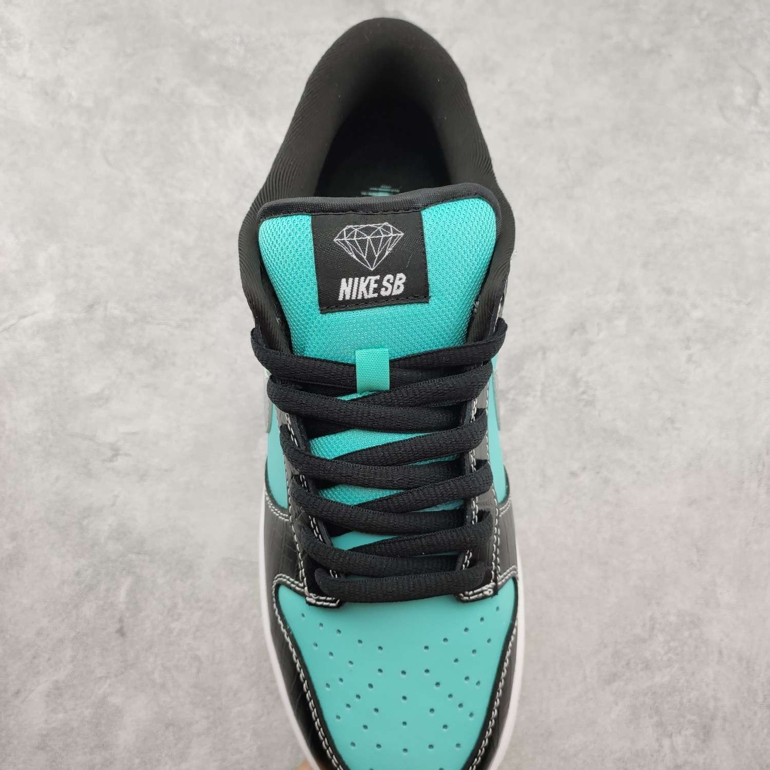Kickswho Nike Diamond Supply Co. x Dunk Low Pro SB Skateboard 'Tiffany' 304292 402 - Image 6