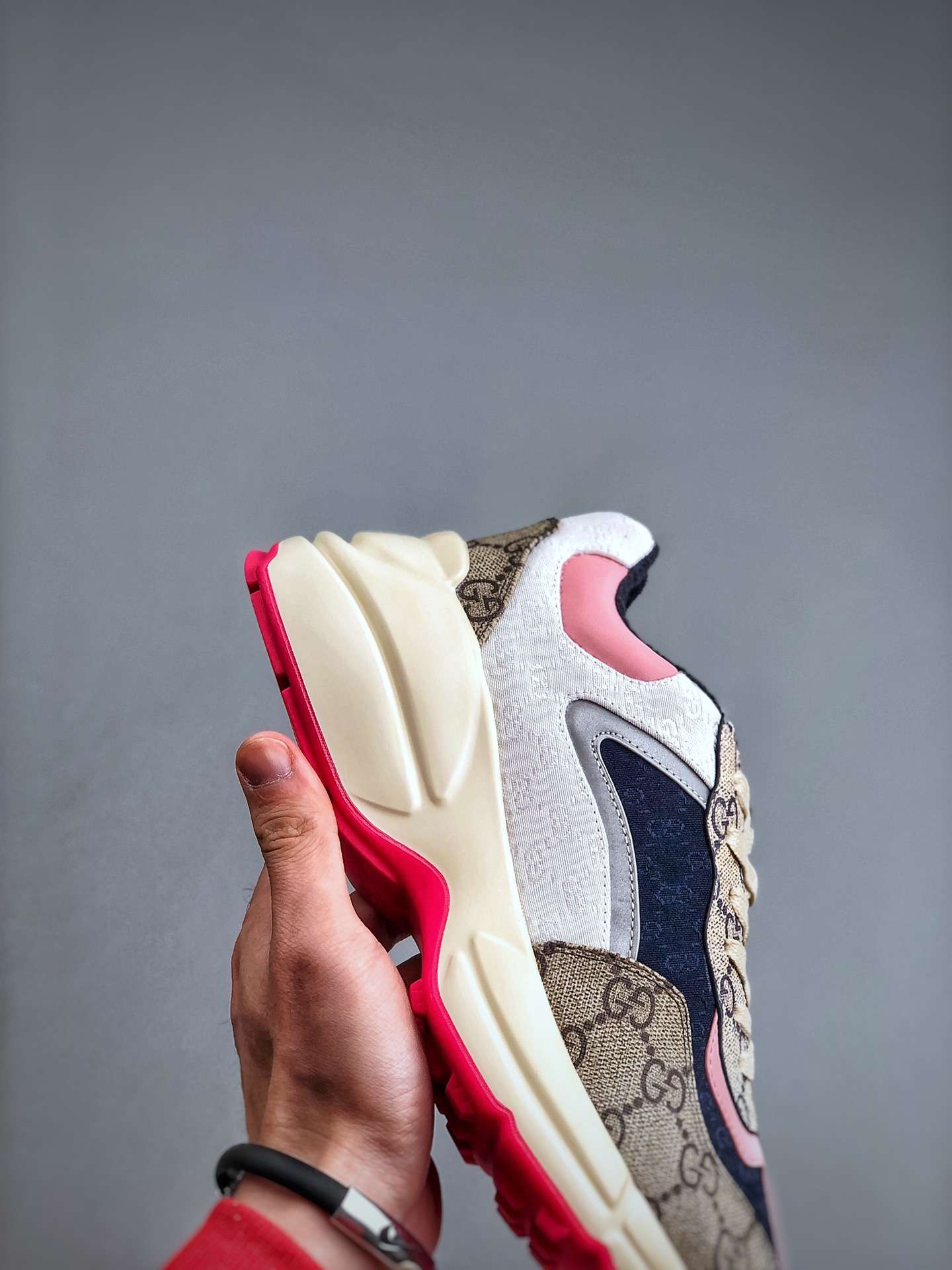 KICKWHO Gucci Leather Sneaker For Women and Men - Image 5