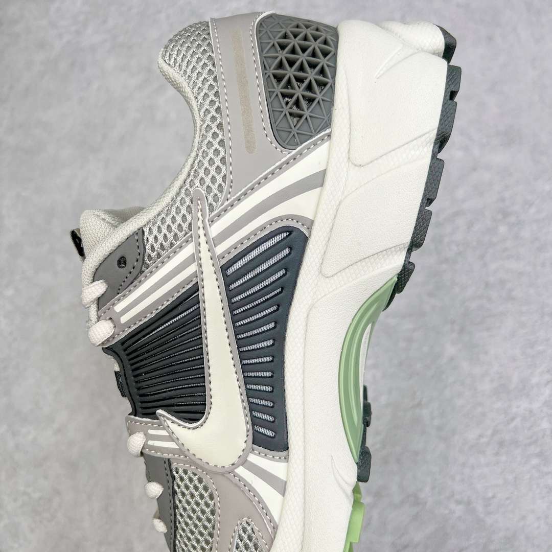 KICKWHO Nike Air Zoom Vomero 5 Sneakers FB8825-001 - Image 7