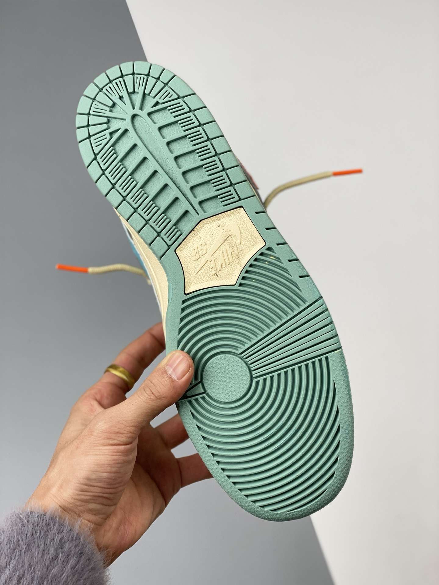 Kickswho Nike SB Dunk Low Blue Orange White BQ6817-039 - Image 7