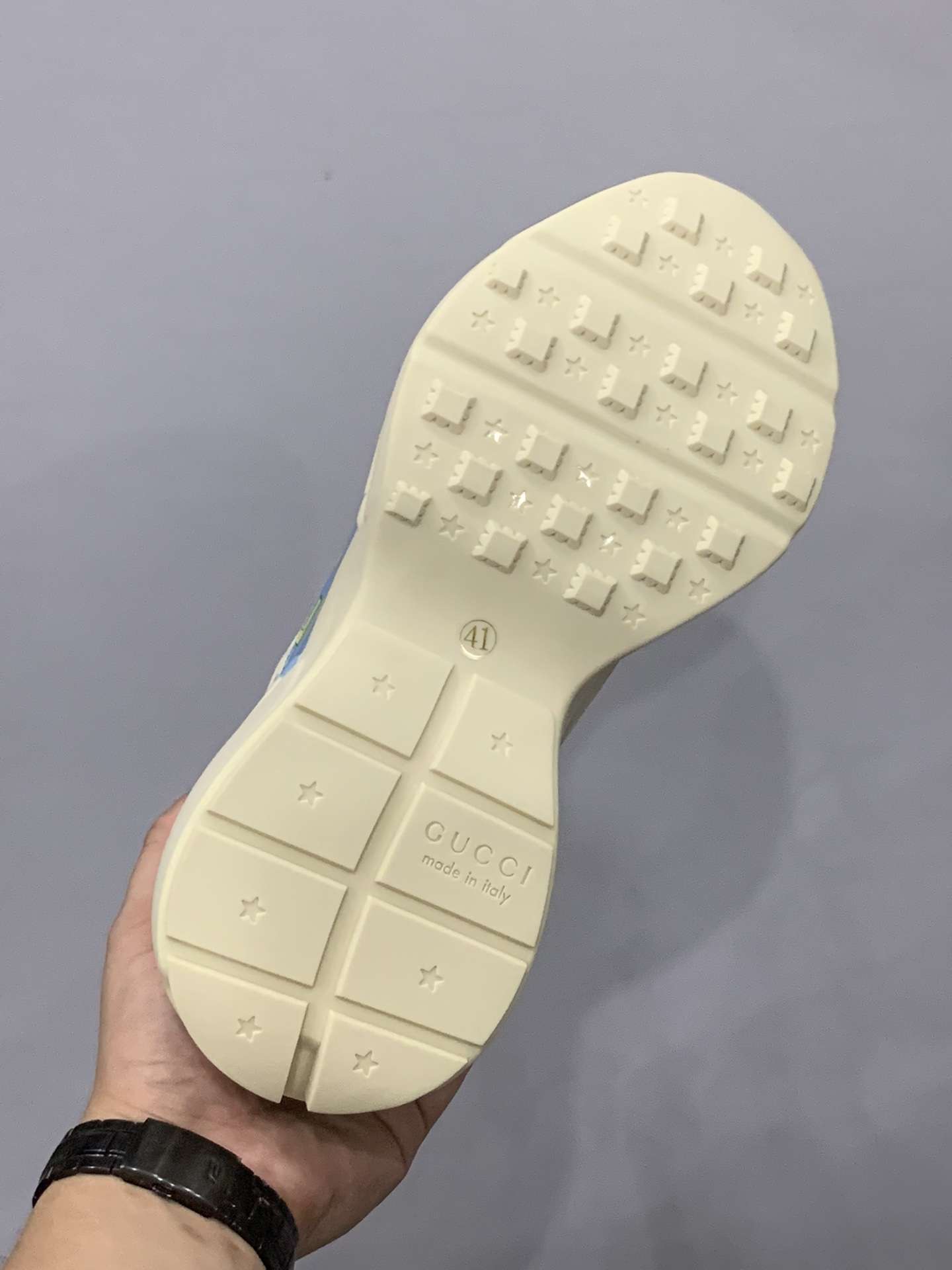 KICKWHO Gucci Rhython Vintage Trainer Sneakers - Image 7