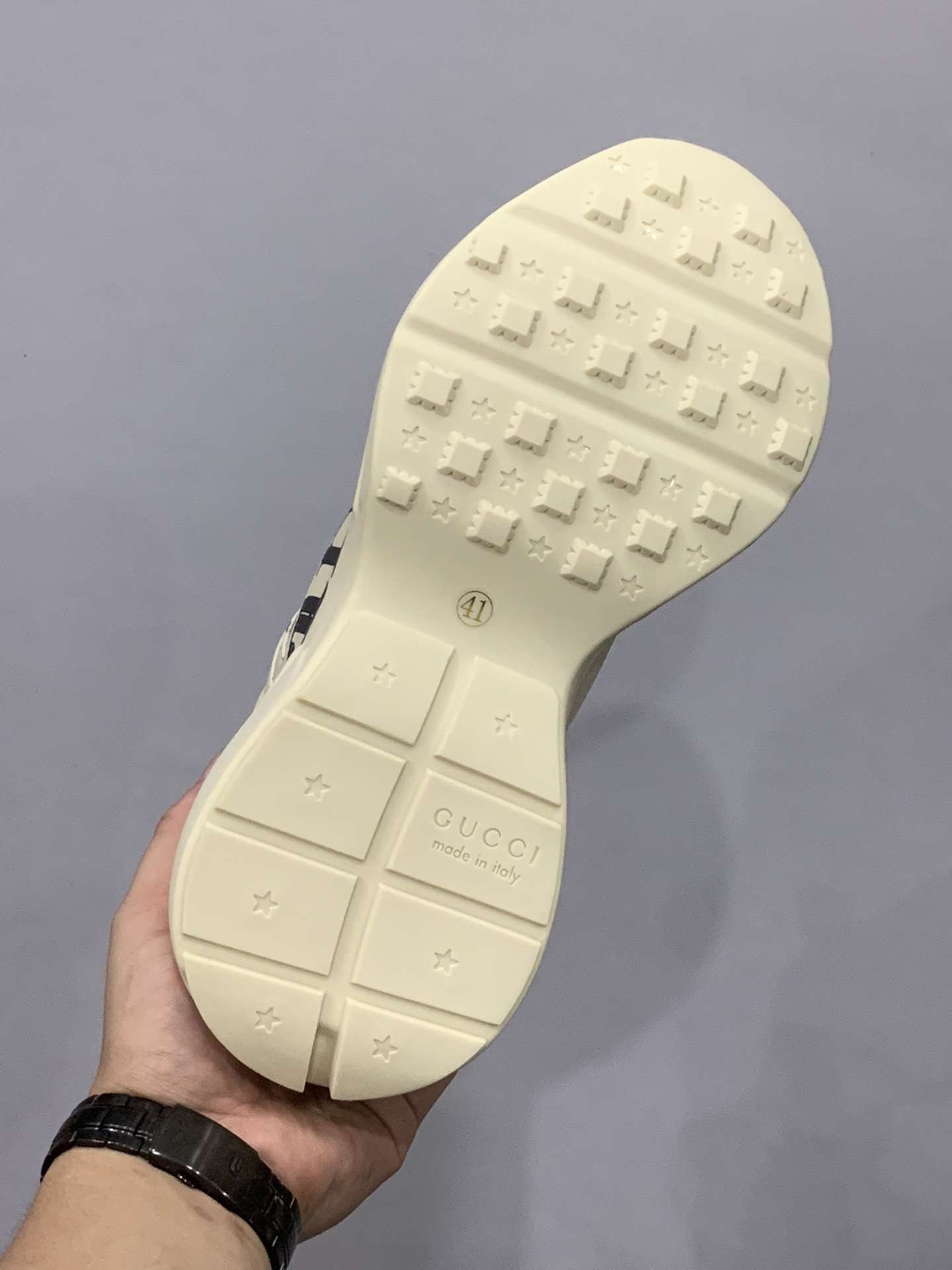 KICKWHO Gucci Rhython Vintage Trainer Sneakers - Image 7