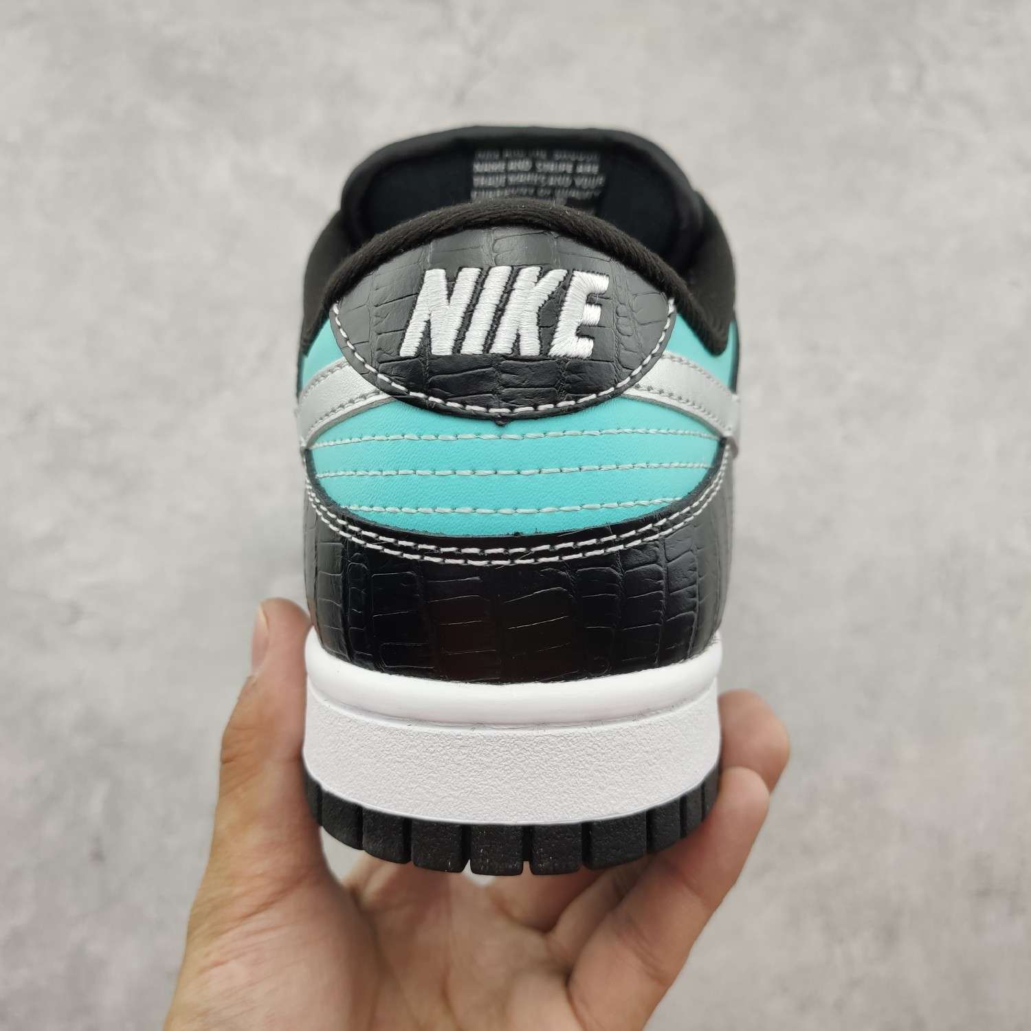 Kickswho Nike Diamond Supply Co. x Dunk Low Pro SB Skateboard 'Tiffany' 304292 402 - Image 8