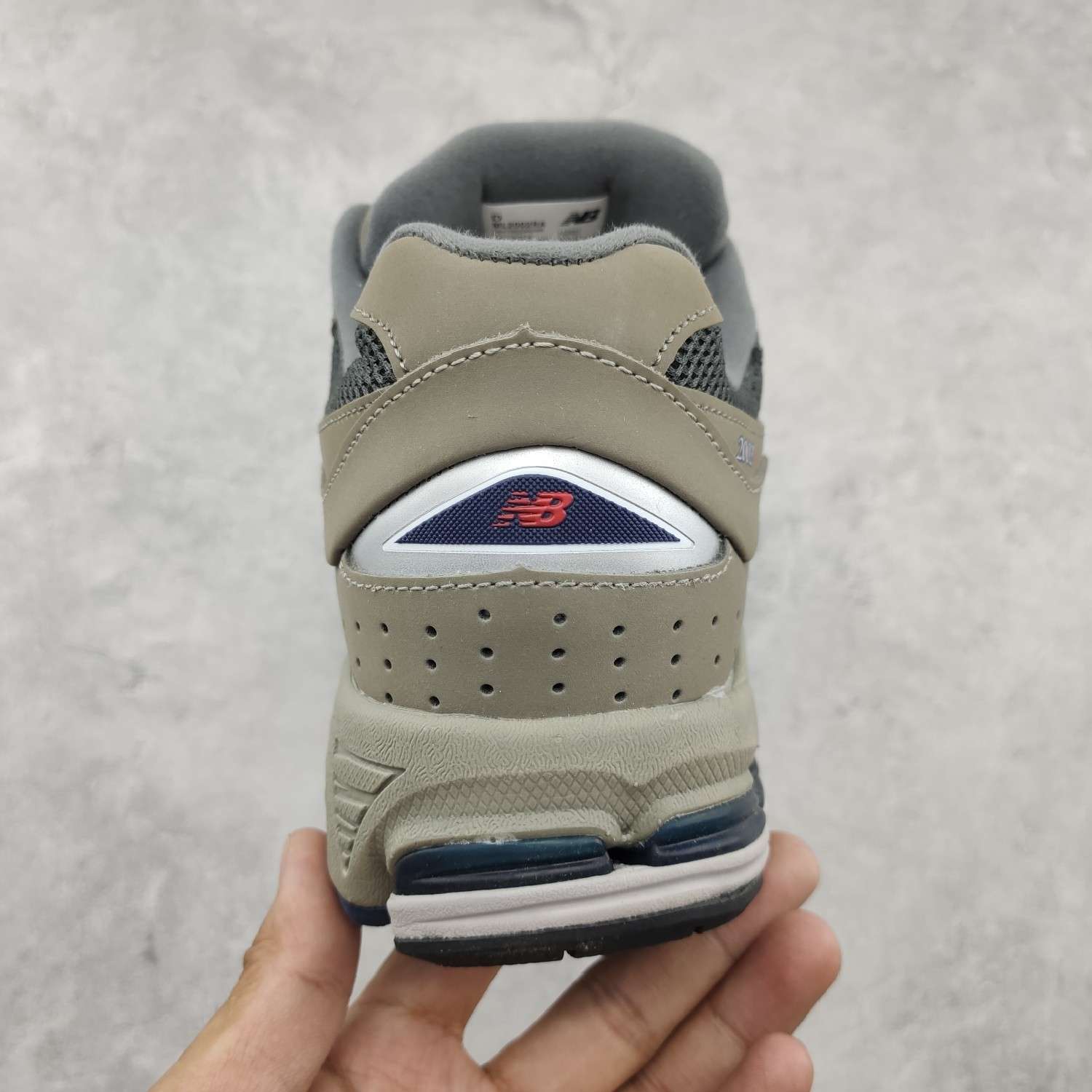 KICKWHO New Balance 2002R ML2002RALight Grey - Image 8