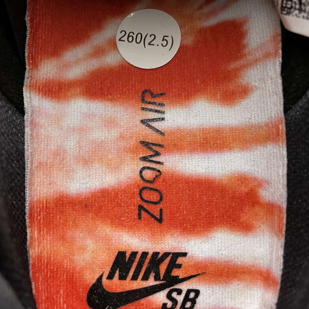 KICKWHO Nike SB Dunk Low Pro QS "Roswell Raygun" - Image 8