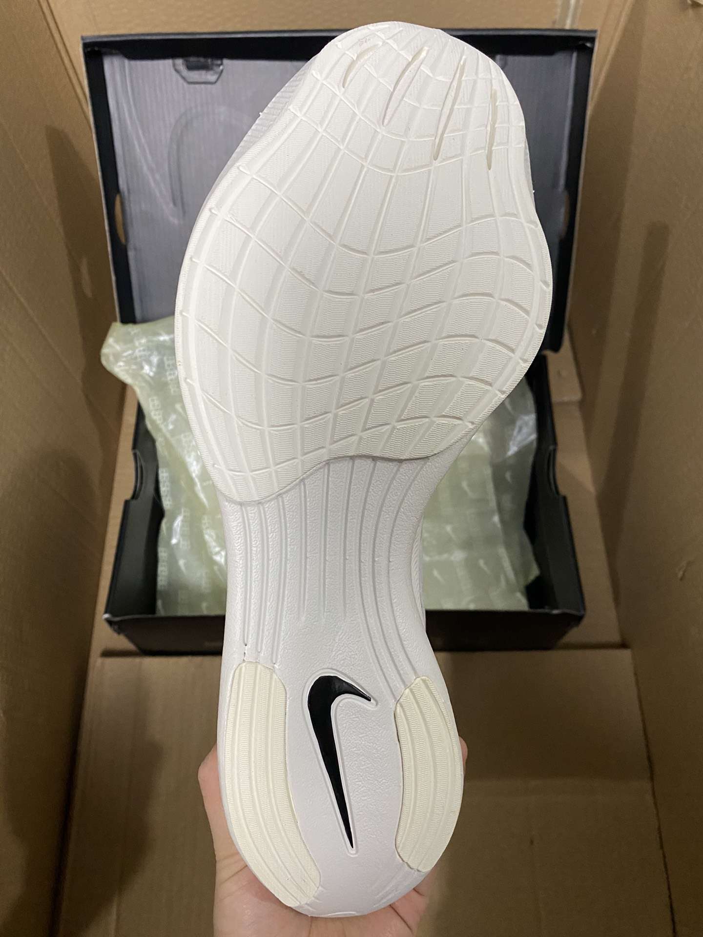 KICKWHO Nike ZoomX Vaporfly Next% 2 White - Image 8