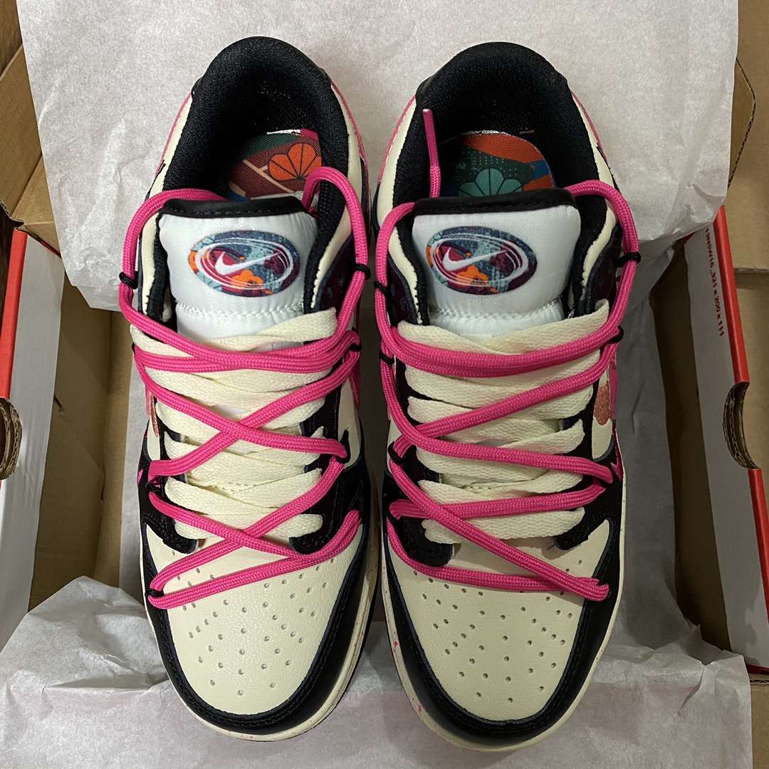 Kickswho Nike SB Zoom Dunk Low 'Multi-Swoosh - Image 8