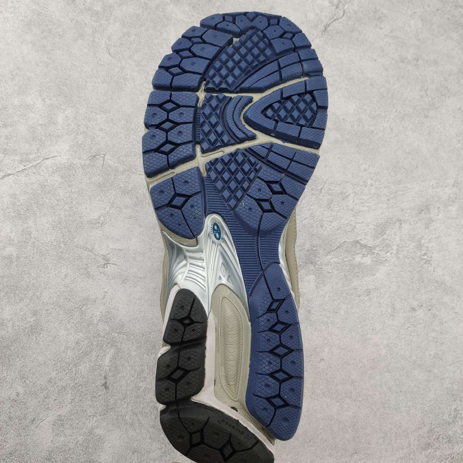 KICKWHO New Balance 2002R ML2002RALight Grey - Image 9