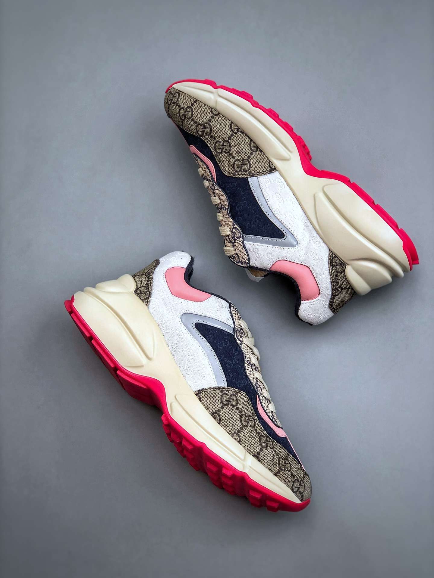 KICKWHO Gucci Leather Sneaker For Women and Men - Image 8