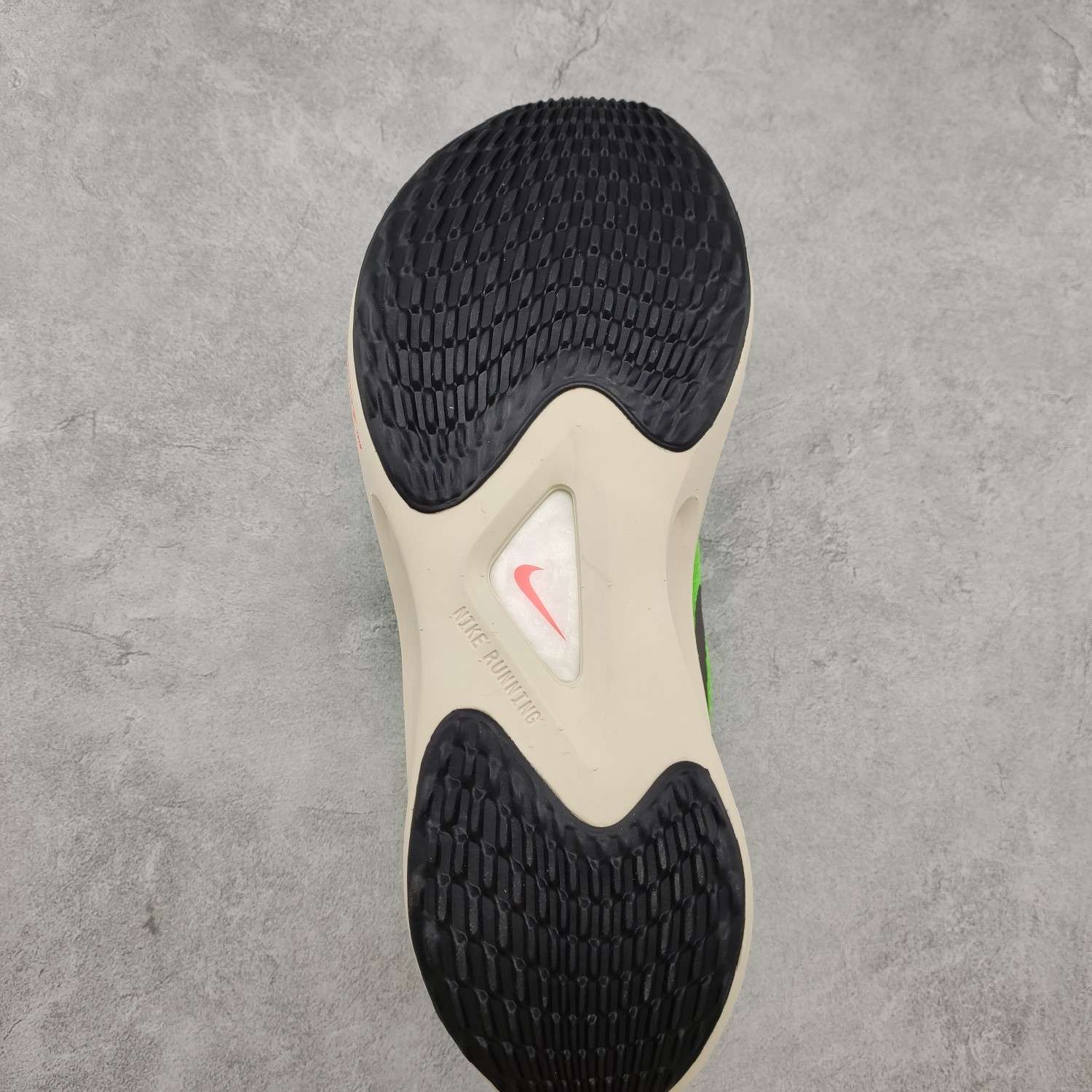 KICKWHO Nike Zoom Fly 5 Running shoes Green - Image 9