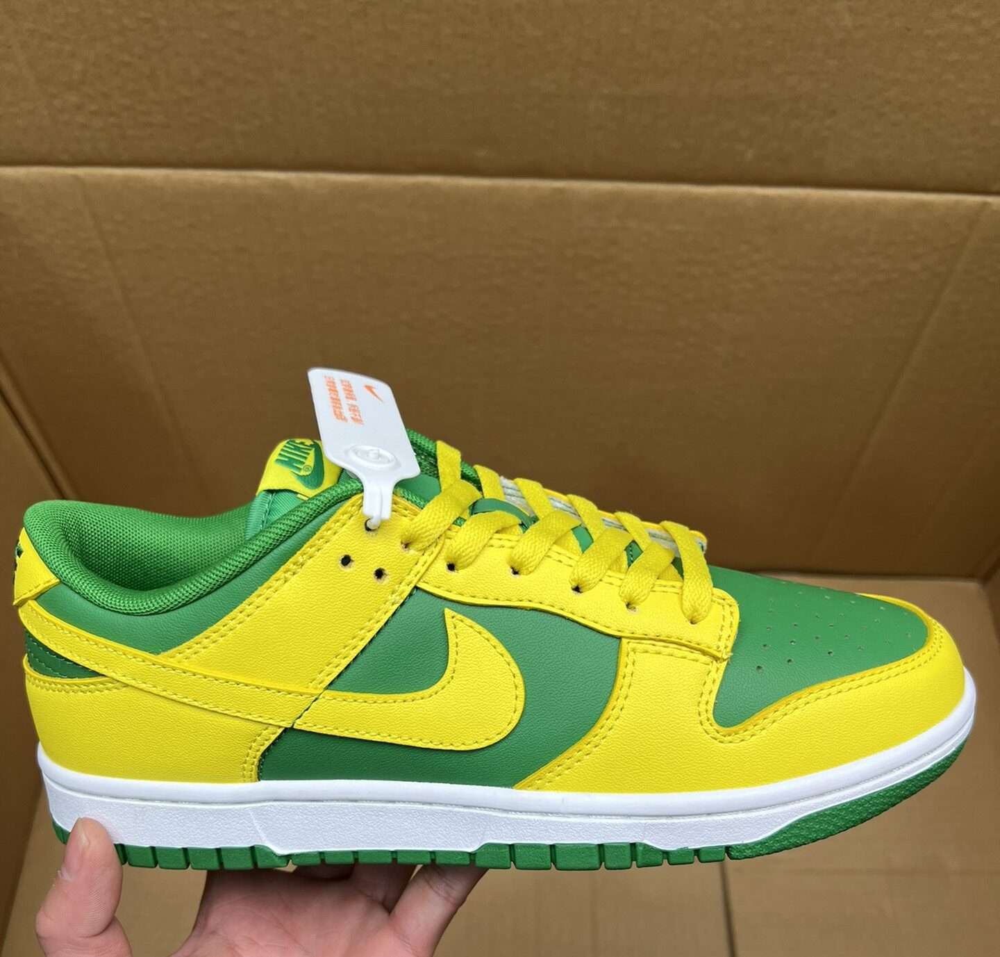 Kickswho Nike Dunk Low “Reverse Brazil” Sneakers "DV0833-300"