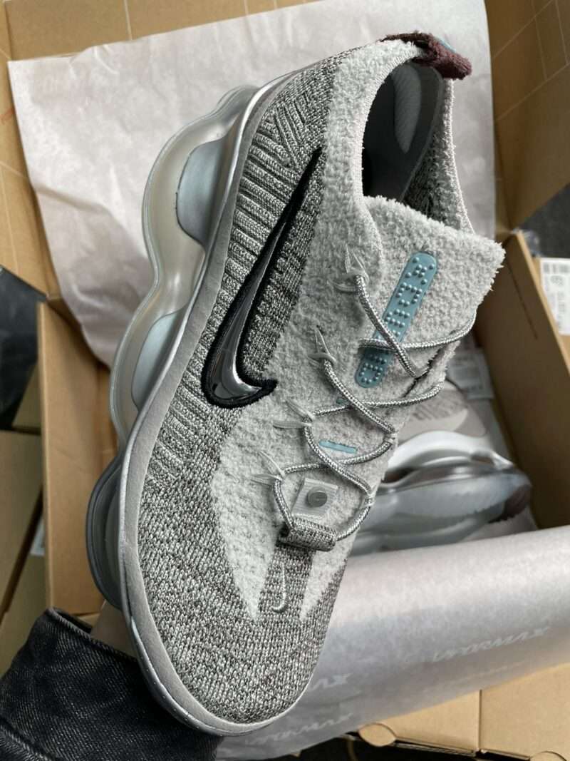 Kickswho Nike  Air Max Scorpion FK Gaiter Vast Grey - Image 2